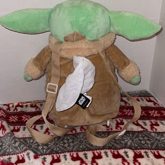 Disney + Mandalorin “The Child” Baby Yoda Grogu plush 13” plush backpack - Picture 3 of 5
